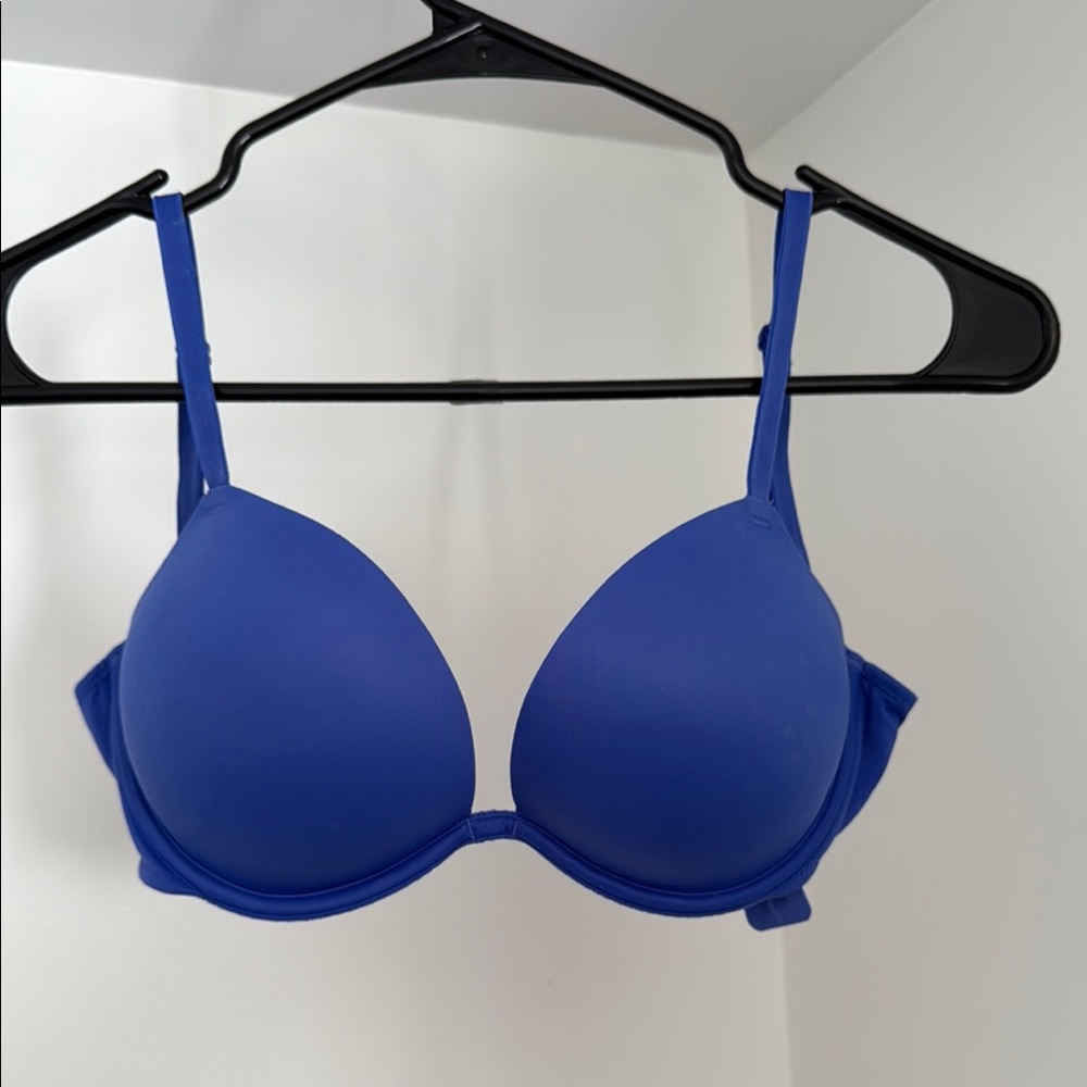 PINK Victoria's Secret Blue Push up Bra
